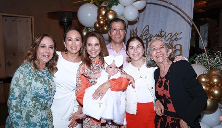  Cristina Guerra, Carolina Silva, Ana Lía Maggiori, José Miguel Guerra, Regina Morones y Cristina Silva.