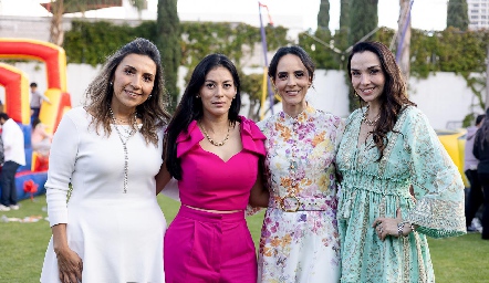  Maitu, Gloria, Sandy y Carla.