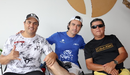  César Navarro, Mario Lara y Ricardo García.