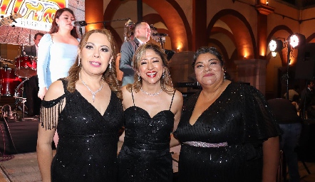  Soraya Rodríguez, Glafira Ruiz Leura y Victoria Guerrero.