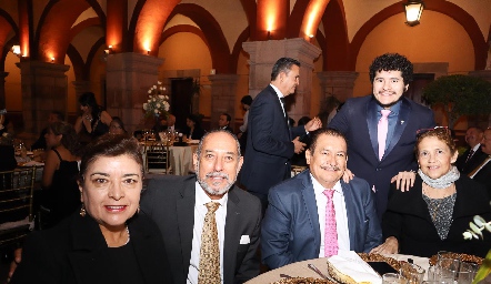  Leticia Gutiérrez, Mario Iván Morán, Raúl López, Raúl López y Susy Bravo .