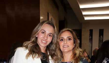  Marcela Rubio y Paty Estrada.