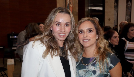  Marcela Rubio y Paty Estrada.