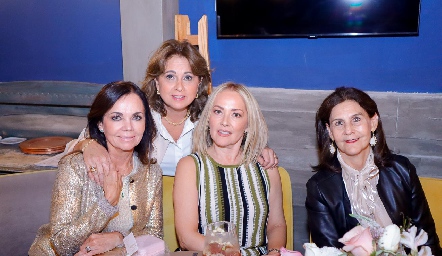  Elsa Tamez, Maru Martínez, Claudia del Pozo y Luchi Castelo.