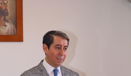  Víctor Martínez, Director de Prepa Anáhuac.