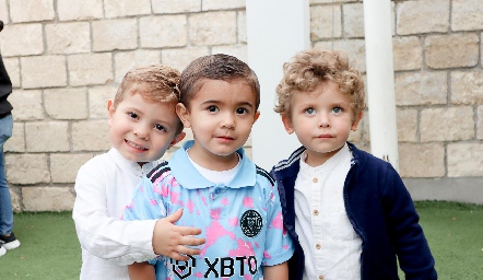  Santiago Lozano, Mauricio Suárez y Andrés Torres.