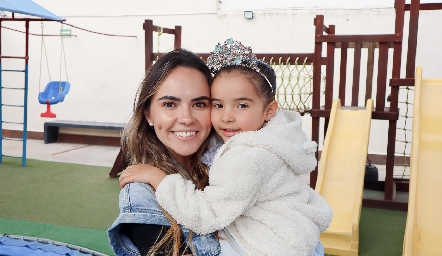  María José Valle y Valentina Suárez.