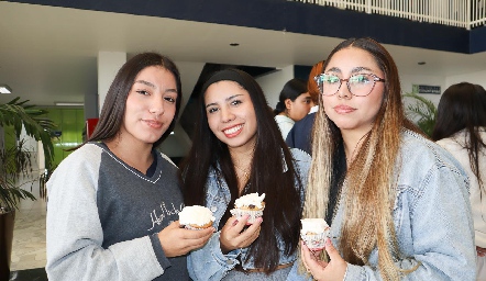  Alexandra, Jimena y Belén.