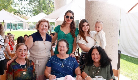  Rosario Llaguno, Mariana Llaguno, Ana María Meade, Cayetana Amuzorrutia, Verónica Rodríguez, Amalia Matienzo y Marcelle Del Valle.