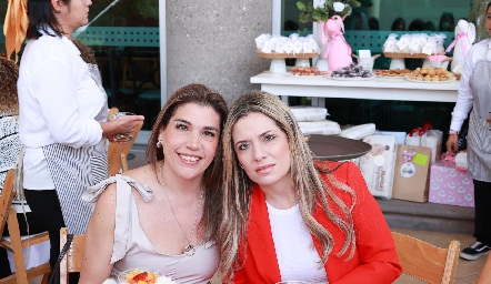  Alejandra Jiménez y Graciela Torres.