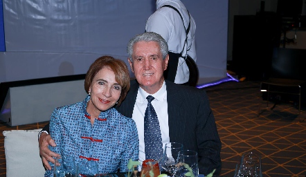  Patricia de la Rosa y Mario Leal.