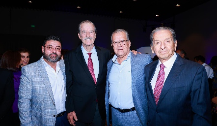  Alejandro Pérez, Vicente Fox, Fernando Chávez y Carlos Quintanilla.