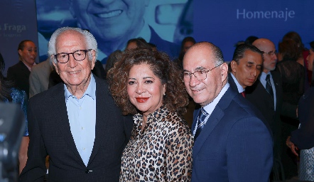   Marcelo de los Santos, Estela Arriaga y Enrique Galindo.