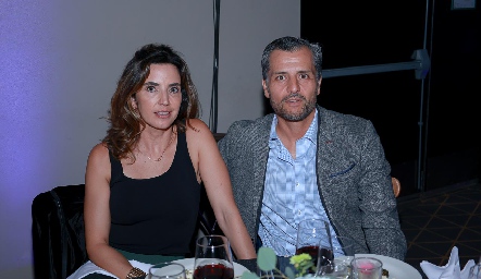  Marisol de la Maza y Carlos de los Santos.