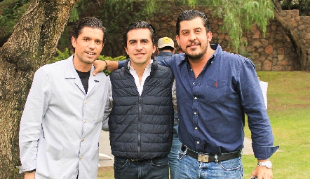  Gerardo Serrano, Javier Gómez y Héctor Gómez.