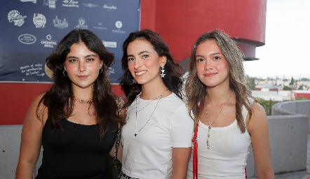  Cony Hermosillo, Daniela López y Sofía Medina.