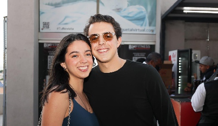  Geraldine Parrales y Rodrigo Ferretiz.