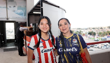  Mina y Cecilia Rangel.