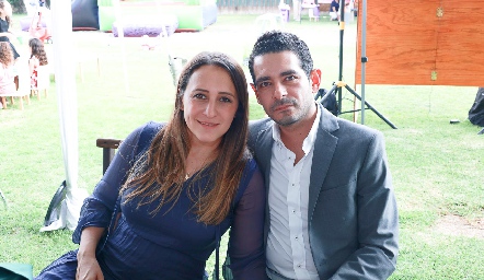  Cristina Massa y Enrique Rodríguez, padrinos de José Mauricio.