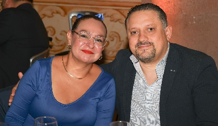  Jorge Armando Ochoa y Karla Romo.