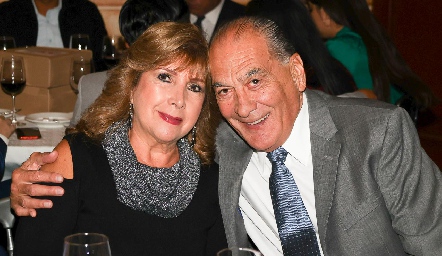  Amaro Insua y Lupita García de Insua.