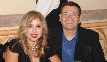  Verónica Palafox y Eduardo Lara.