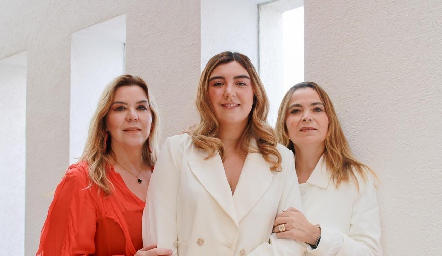  Gaby Lozano, Ana Gaby Motilla y Fernanda Lozano.