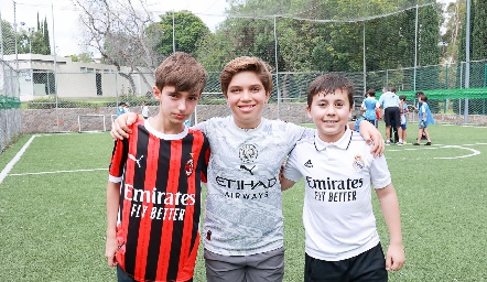  Alejandro González, César Tobías y Javier Gómez.