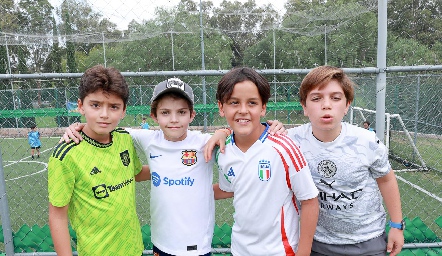  Patricio Castro, Eduardo Lozano, Javier y Cesar Tobias.