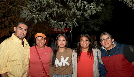  Rogelio Saucedo, Regina Rodríguez, Lidia Alfaro, Berenice Bocanegra y Erick Betancourt.