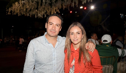  Ernesto Araiza y María Mora.