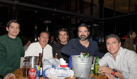  Miguel García, Eduardo Macías, Edgar Olguín, José Antonio Sanabria y Sebastián Mora.