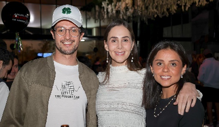  Gutti, Cristi y Paulina.