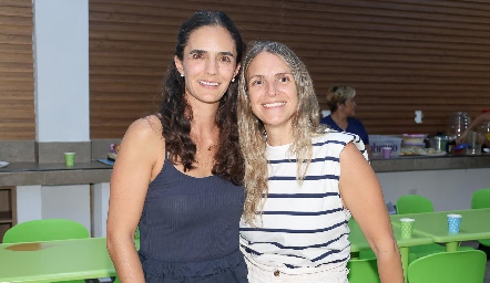  Mariana Vivanco y Paloma Espinosa.