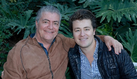  Gastón Lozano con su papá Roberto Lozano.