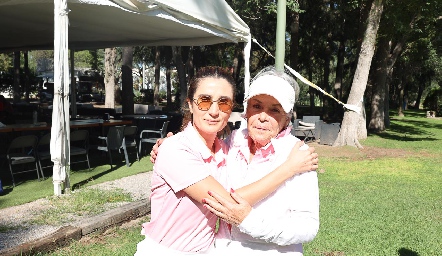  Lourdes Orozco y Paty del Peral.