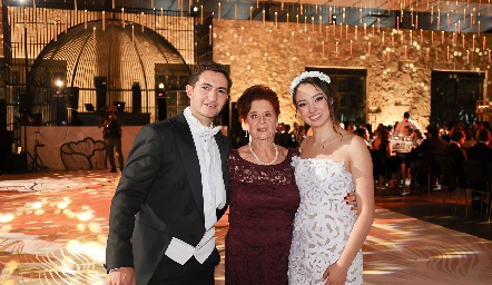  Eduardo Morales, Lupita Lozano de Pizzuto y Jimena Medina.