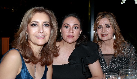  Carmina Reynoso, Raquel Jiménez y Lulú Reynoso.