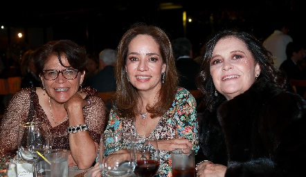  Georgina Bárcenas, Ana Luisa Acosta y Fabiola González.