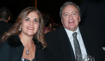  Sabina Gaviño y Manuel Dávalos.