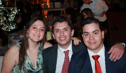  Isabel Noyola, Gabriel Cervera y Alejandro Fernández.