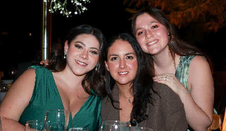  Ana Paula Díaz de León, Andrea Lázaro e Isabel Noyola.