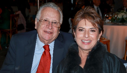  Olegario Galarza y Cecilia Bremer.