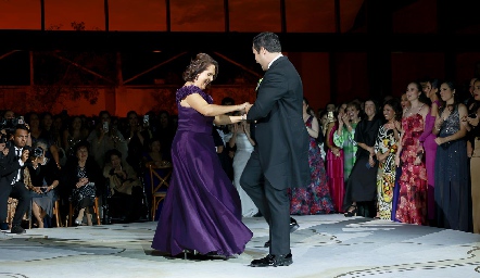  Héctor Hinojosa y Beatriz Treviño.