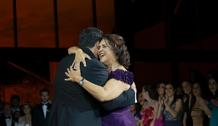  Héctor Hinojosa y Beatriz Treviño.