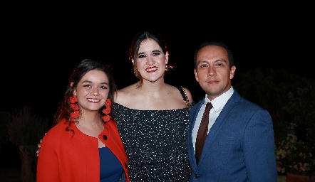  Sofia Escudero, Ana Paula Sandoval y Miguel Sierra.