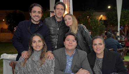  José Luis Villaseñor y Marcela Díaz Infante, Alejandro y Paulina López, Bolillo Zollino y Danitza Lozano.