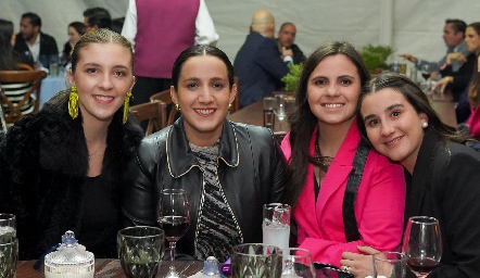  Pau Martínez, María Lavín, Marisol Cabrera y Claudette Villasana.