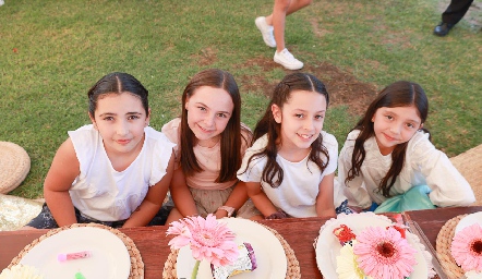  Carlota Gutiérrez, Maríaemilia Heinze, Sofía Ledezma y Loretta Stevens.