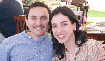  Héctor Villalobos y Daniela Yáñez.